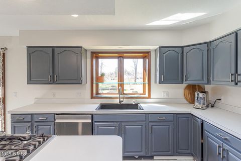 Tiny photo for 6957 Cloister Road, Toledo, OH 43617 (MLS # 10006323)