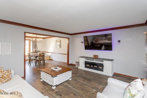 Tiny photo for 6957 Cloister Road, Toledo, OH 43617 (MLS # 10006323)