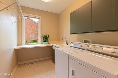 Tiny photo for 7443 Scandinavia Drive, Maumee, OH 43537 (MLS # 10007134)