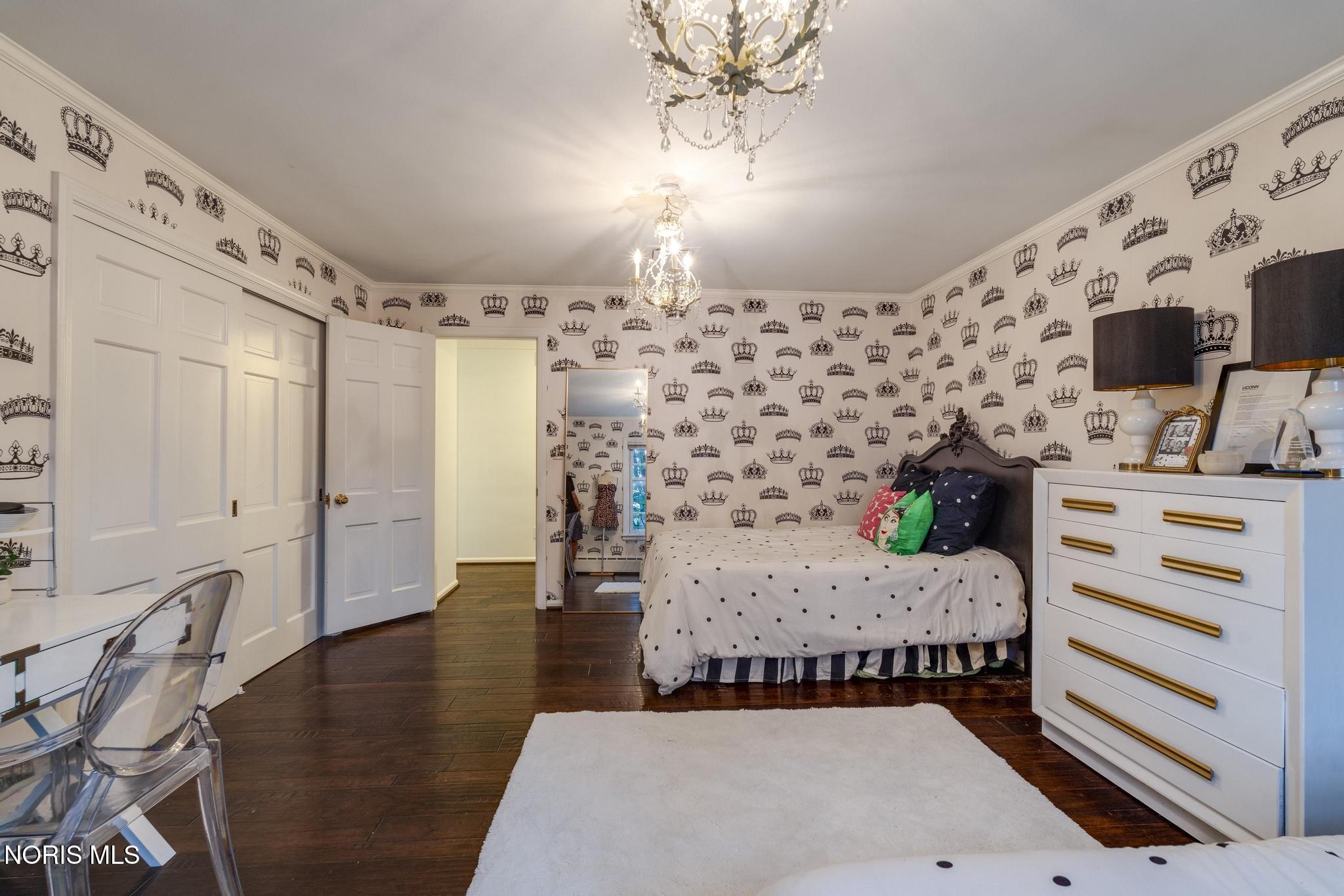 Ottawa Hills, Ohio, 43615, United States, 5 Bedrooms Bedrooms, ,6 BathroomsBathrooms,Residential,Active,2035689
