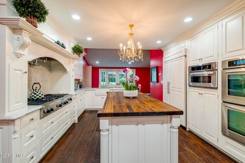 Tiny photo for 3000 Valley View Drive, Ottawa Hills, OH 43615 (MLS # 10005920)