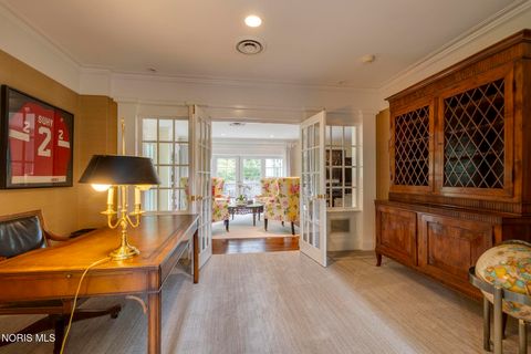 Tiny photo for 3000 Valley View Drive, Ottawa Hills, OH 43615 (MLS # 10005920)