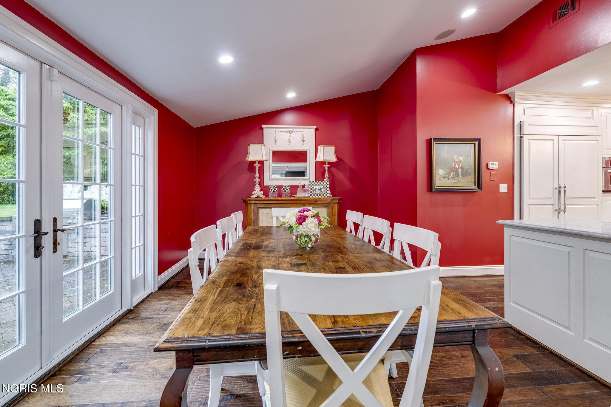 Ottawa Hills, Ohio, 43615, United States, 5 Bedrooms Bedrooms, ,6 BathroomsBathrooms,Residential,Active,2035689
