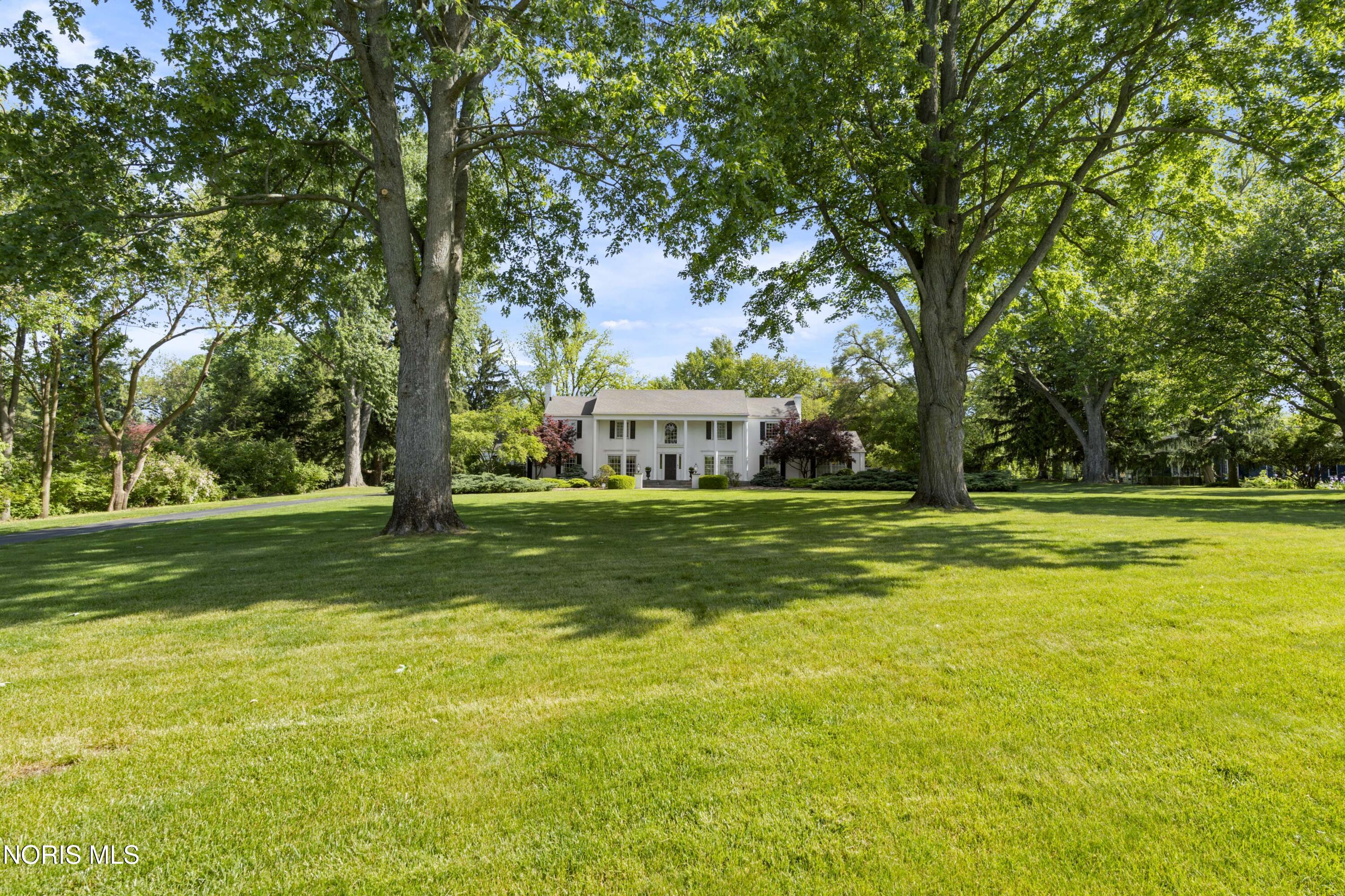 Ottawa Hills, Ohio, 43615, United States, 5 Bedrooms Bedrooms, ,6 BathroomsBathrooms,Residential,Active,2035689