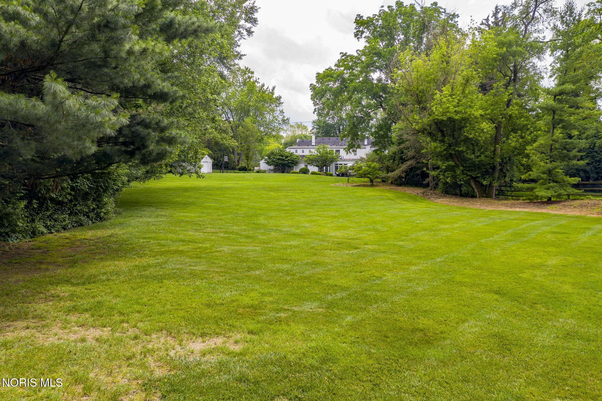 Ottawa Hills, Ohio, 43615, United States, 5 Bedrooms Bedrooms, ,6 BathroomsBathrooms,Residential,Active,2035689