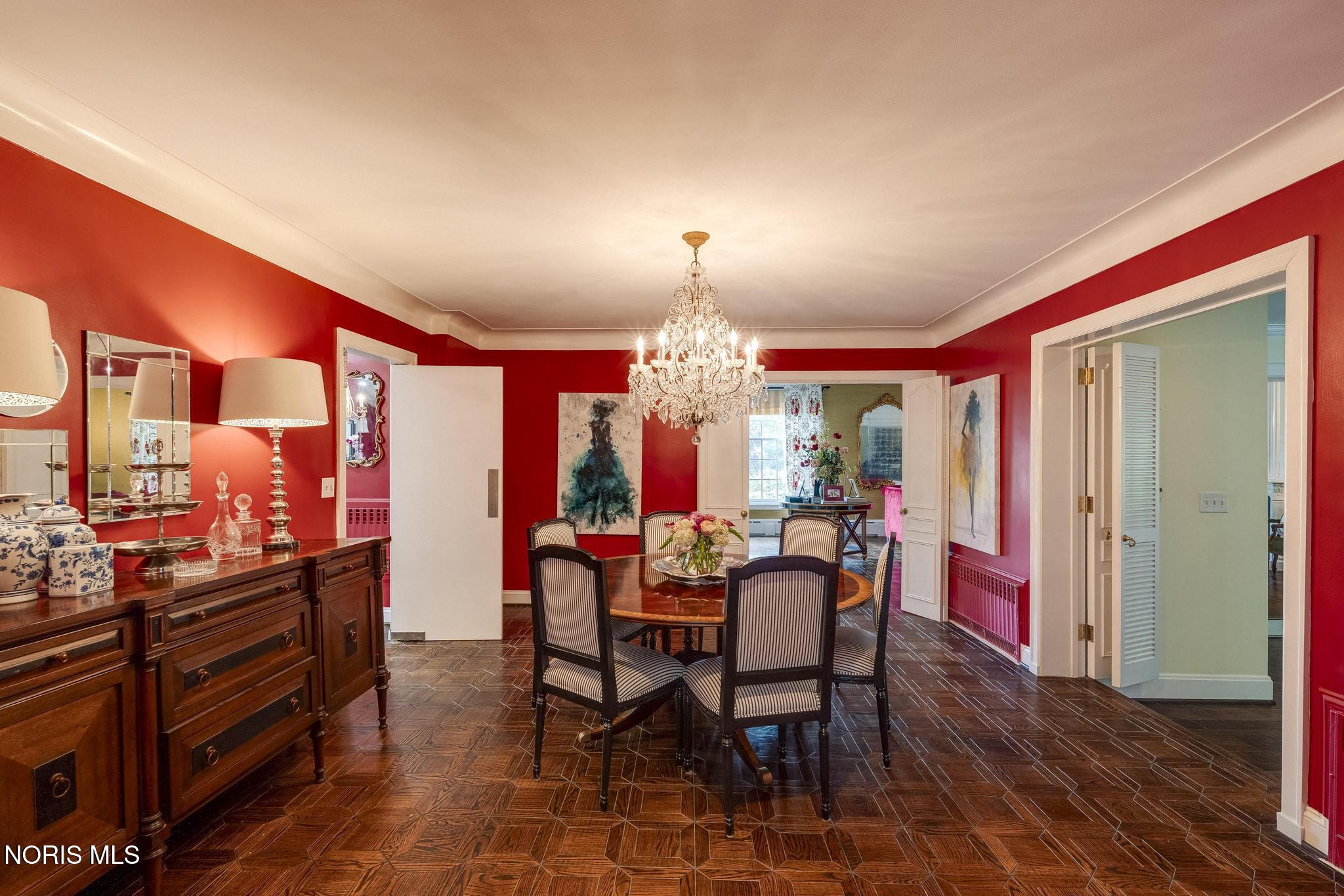 Ottawa Hills, Ohio, 43615, United States, 5 Bedrooms Bedrooms, ,6 BathroomsBathrooms,Residential,Active,2035689