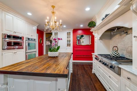 Tiny photo for 3000 Valley View Drive, Ottawa Hills, OH 43615 (MLS # 10005920)