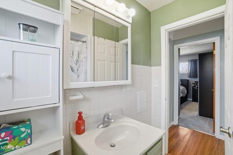 Tiny photo for 4338 288th Street, Toledo, OH 43611 (MLS # 10005438)