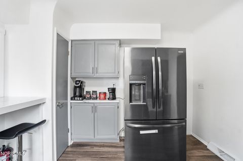 Tiny photo for 4338 288th Street, Toledo, OH 43611 (MLS # 10005438)