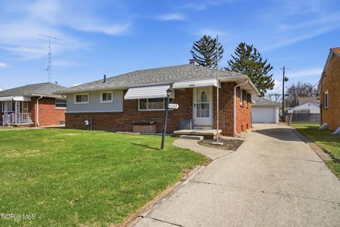 Tiny photo for 4338 288th Street, Toledo, OH 43611 (MLS # 10005438)