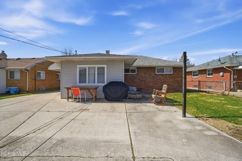 Tiny photo for 4338 288th Street, Toledo, OH 43611 (MLS # 10005438)