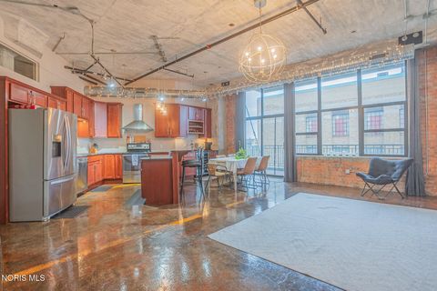 Tiny photo for 745 Washington Street #Apt 607, Toledo, OH 43604 (MLS # 10004728)