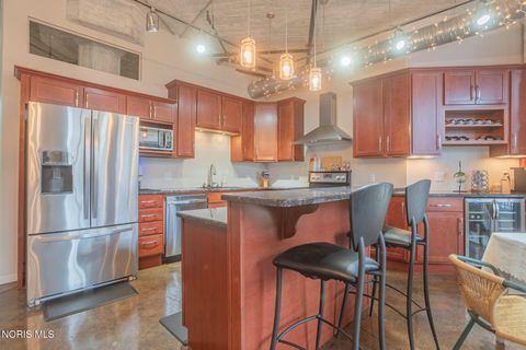 Tiny photo for 745 Washington Street #Apt 607, Toledo, OH 43604 (MLS # 10004728)