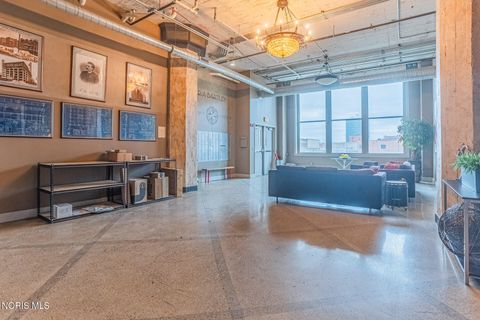 Tiny photo for 745 Washington Street #Apt 607, Toledo, OH 43604 (MLS # 10004728)