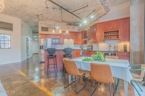 Tiny photo for 745 Washington Street #Apt 607, Toledo, OH 43604 (MLS # 10004728)