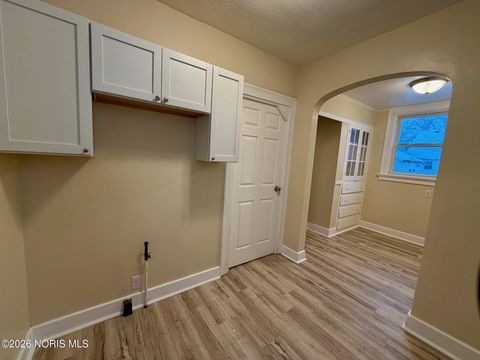 Tiny photo for 4121 Kingsbury Avenue, Toledo, OH 43612 (MLS # 10003151)