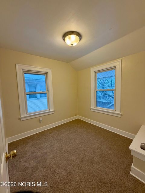 Tiny photo for 4121 Kingsbury Avenue, Toledo, OH 43612 (MLS # 10003151)