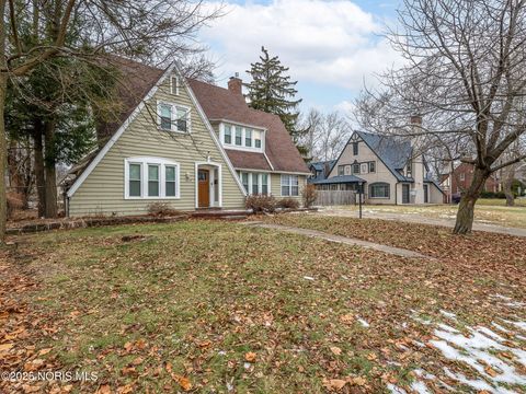 Tiny photo for 1819 Shenandoah Road, Toledo, OH 43607 (MLS # 10002403)
