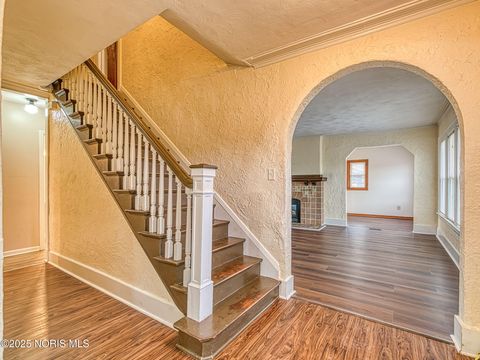 Tiny photo for 1819 Shenandoah Road, Toledo, OH 43607 (MLS # 10002403)