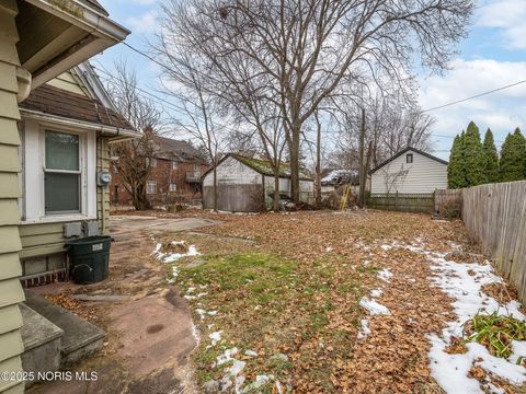 Tiny photo for 1819 Shenandoah Road, Toledo, OH 43607 (MLS # 10002403)