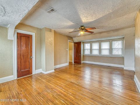 Tiny photo for 1819 Shenandoah Road, Toledo, OH 43607 (MLS # 10002403)