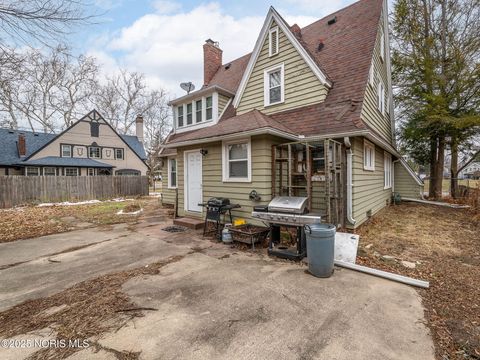 Tiny photo for 1819 Shenandoah Road, Toledo, OH 43607 (MLS # 10002403)