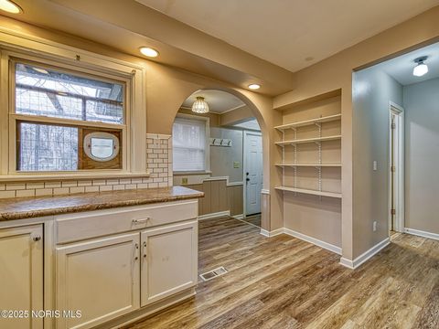 Tiny photo for 1819 Shenandoah Road, Toledo, OH 43607 (MLS # 10002403)