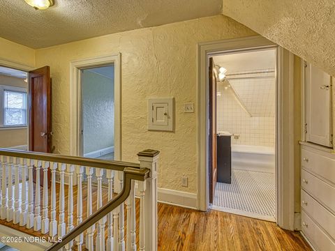 Tiny photo for 1819 Shenandoah Road, Toledo, OH 43607 (MLS # 10002403)