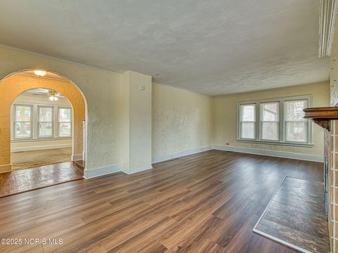 Tiny photo for 1819 Shenandoah Road, Toledo, OH 43607 (MLS # 10002403)