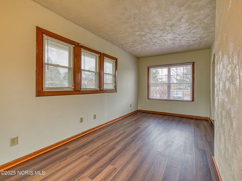 Tiny photo for 1819 Shenandoah Road, Toledo, OH 43607 (MLS # 10002403)