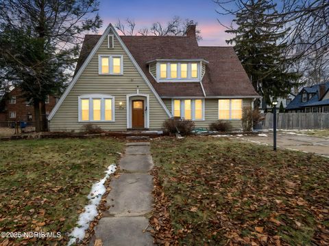 Tiny photo for 1819 Shenandoah Road, Toledo, OH 43607 (MLS # 10002403)