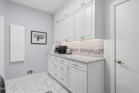 Tiny photo for 6921 N River Road, Waterville, OH 43566 (MLS # 10010343)