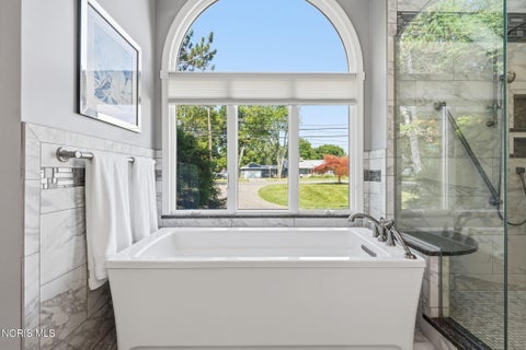 Tiny photo for 6921 N River Road, Waterville, OH 43566 (MLS # 10010343)