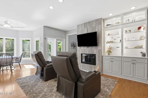 Tiny photo for 6921 N River Road, Waterville, OH 43566 (MLS # 10010343)