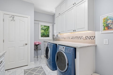 Tiny photo for 6921 N River Road, Waterville, OH 43566 (MLS # 10010343)