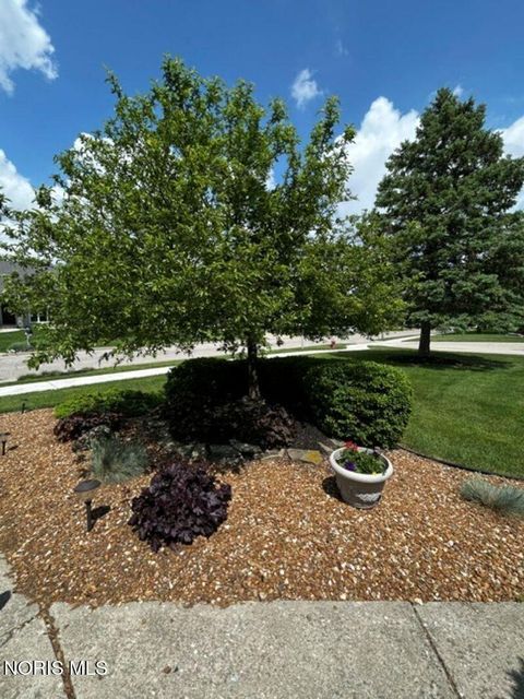 Tiny photo for 911 Cardinal Drive, Bryan, OH 43506 (MLS # 10007984)