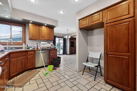 Tiny photo for 7028 Shooters Hill Road, Toledo, OH 43617 (MLS # 10006148)