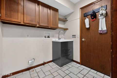 Tiny photo for 7028 Shooters Hill Road, Toledo, OH 43617 (MLS # 10006148)