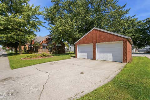Tiny photo for 401 Clough Street, Bowling Green, OH 43402 (MLS # 10010472)