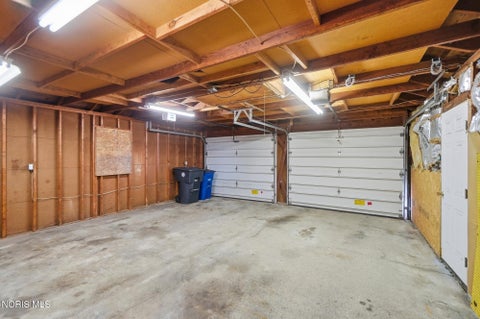 Tiny photo for 401 Clough Street, Bowling Green, OH 43402 (MLS # 10010472)