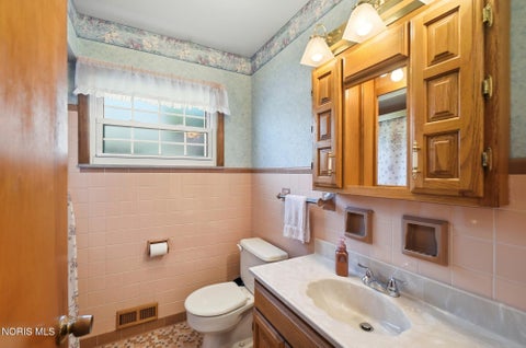 Tiny photo for 401 Clough Street, Bowling Green, OH 43402 (MLS # 10010472)