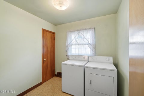 Tiny photo for 401 Clough Street, Bowling Green, OH 43402 (MLS # 10010472)