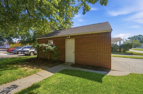 Tiny photo for 401 Clough Street, Bowling Green, OH 43402 (MLS # 10010472)