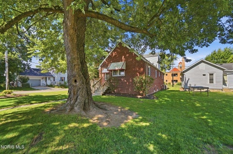 Tiny photo for 401 Clough Street, Bowling Green, OH 43402 (MLS # 10010472)