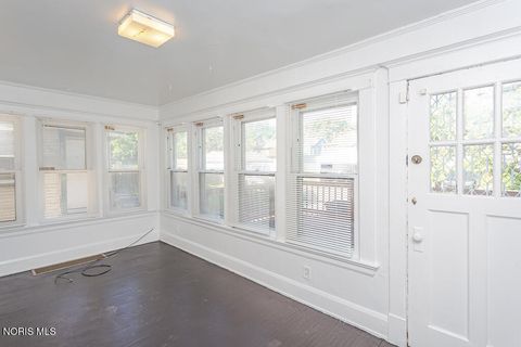 Tiny photo for 2639 Scottwood Avenue, Toledo, OH 43610 (MLS # 10005783)