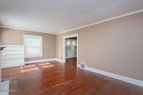 Tiny photo for 2639 Scottwood Avenue, Toledo, OH 43610 (MLS # 10005783)