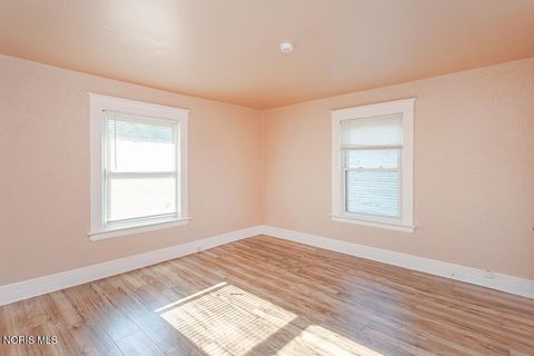 Tiny photo for 2639 Scottwood Avenue, Toledo, OH 43610 (MLS # 10005783)