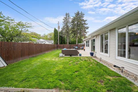 Tiny photo for 4339 Pacquin Lane, Toledo, OH 43614 (MLS # 10007421)