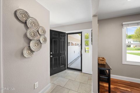 Tiny photo for 4339 Pacquin Lane, Toledo, OH 43614 (MLS # 10007421)