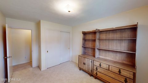 Tiny photo for 2020 Elm Drive, Fremont, OH 43420 (MLS # 10000535)